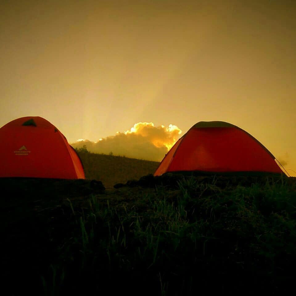 7 Rekomendasi Tempat Camping Terindah di Bali yang Mempesona 2 Tempat Camping di Bali Puncak Gunung Batur